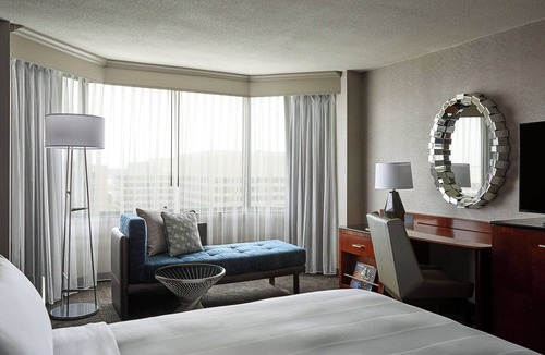 Crystal City Hotel | Crystal Gateway Marriott