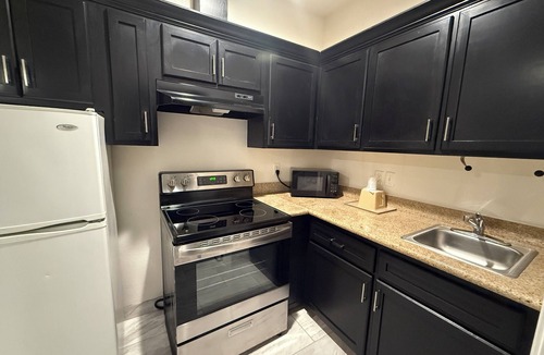 Baytown Hotel | Crystal Inn - Garth Rd