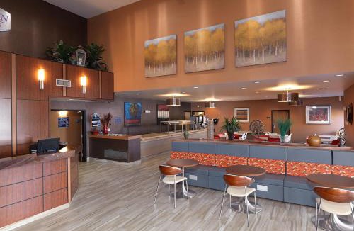 Murray Hotel | Crystal Inn Hotel & Suites - Midvalley