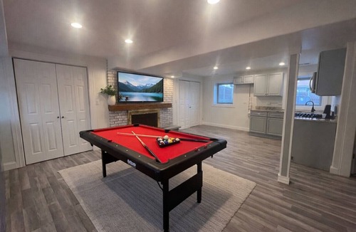 Crystal Lake House | Crystal Lake 4BR | Insurance & Repair Stays