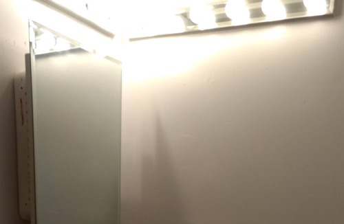 Putnam Hall Apartment | Crystal Lake Rental