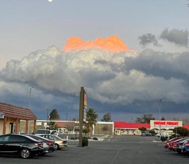 Red Bluff Hotel | Crystal Motel
