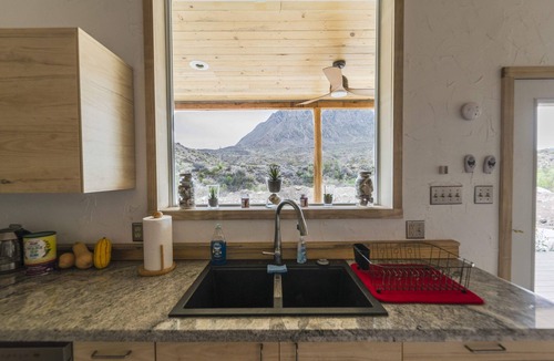 Alpine House | Crystal Mountain Cabin: Custom Built 2019. Relax in Seclusion.