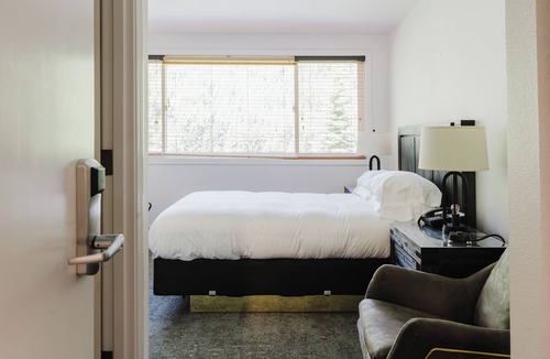 Enumclaw Hotel | Crystal Mountain Hotels