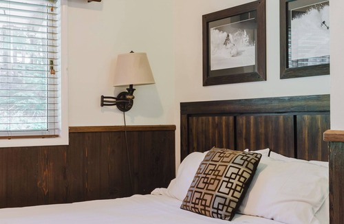 Enumclaw Hotel | Crystal Mountain Hotels