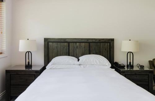 Enumclaw Cabin | Crystal Mountain Hotels