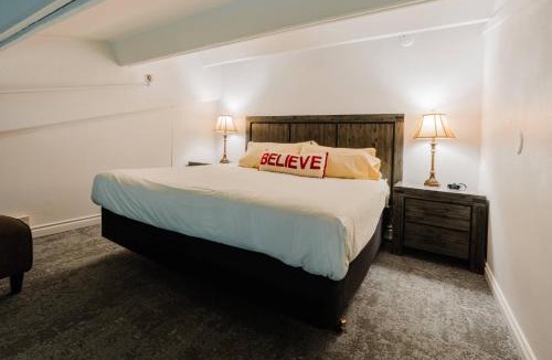 Enumclaw Cabin | Crystal Mountain Hotels