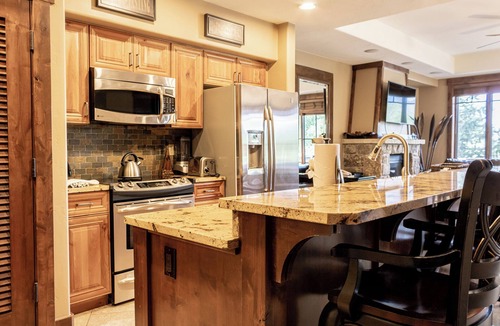 Breckenridge Apartment | Crystal Peak Lodge by Summit County Mountain Retreats