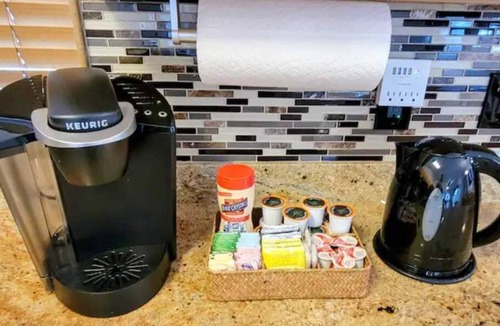 Homosassa House | Crystal River - Fun 'n Sun Retreat - Sleeps 8