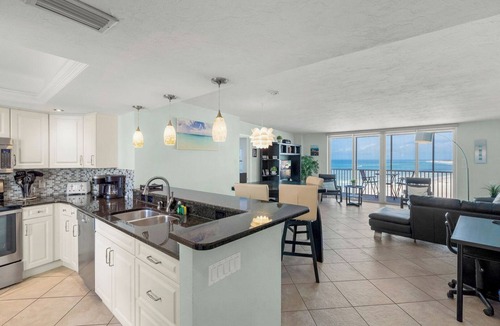 Siesta Key Condo | Crystal Sands Tower Unit 805 - Beachfront