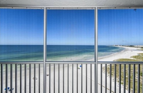 Siesta Key Condo | Crystal Sands Tower Unit 1004 - Beachfront