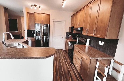 Auburn Bay House | Crystal · The Ultimate Family Home- 5 Bedroom with playground