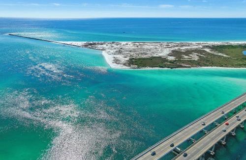 Crystal Beach House | Crystal Views