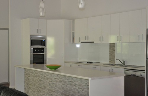 Rainbow Beach House | Csalt - Rainbow Shores