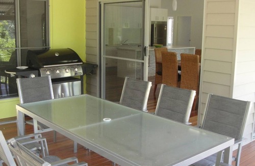 Rainbow Beach House | Csalt - Rainbow Shores