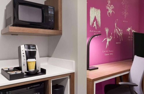 Whittier Hotel | CU Game Days | Restaurant + Mobility Access Room