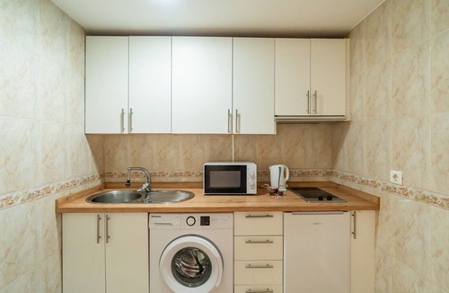 Torremolinos Apartment | Cubo's Estudio La Colina Seaview & Pool/communal pool/urban/air conditioning