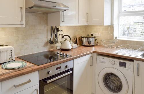 Reeth House | Cuckoo Hill View