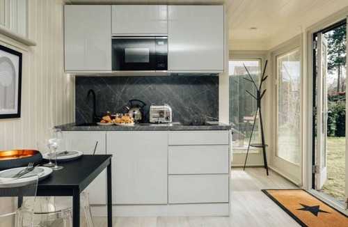 Medmenham Apartment | Cuckoo s Hideaway - From 75 Per Night