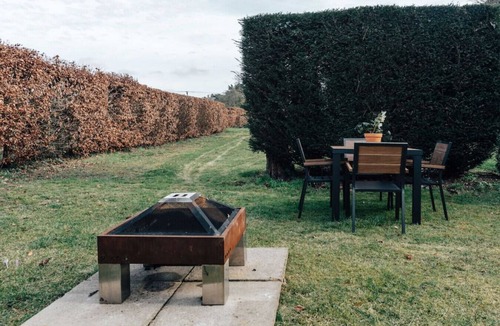 Medmenham Apartment | Cuckoo s Hideaway - From 75 Per Night