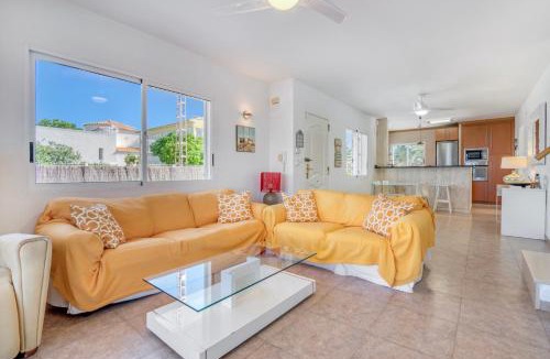 Les Deveses Villa | Cudei
