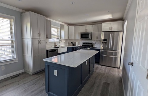 Columbus House | cul-de-sec home 4BR 3.5 Baths Sleeps 7 Jacuzzi tub
