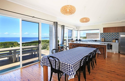 Culburra Beach House | Culburra Beachhouse- Absolute Beachfront with Beach Access