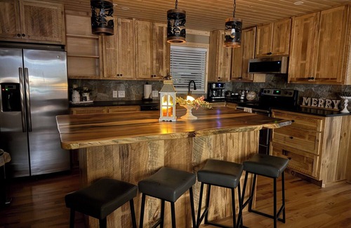 Franklin Cabin | Cullasaja River Cabin—Peaceful Retreat with Hot Tub & Grill