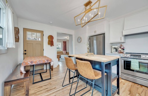 Cullman House | Cullman Cottage 3 bedrooms 4beds 2 baths