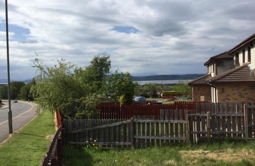 Balloch Apartment | Culloden Apartment Free Parking