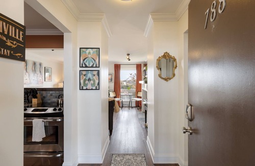 North Capitol Condo | Cumberland River Retreat in the Heart of Music City