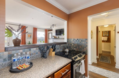 North Capitol Condo | Cumberland River Retreat in the Heart of Music City