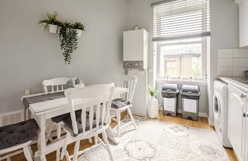 Largs Apartment | Cumbrae View Apartment Central Largs