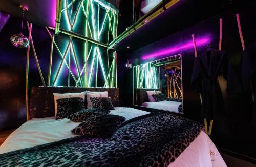 Vesoul Apartment | Cupidon LoveRoom Suite Amazone