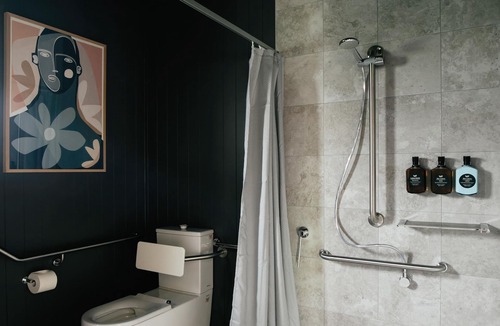 Ulladulla Hotel | Cupitt's Estate