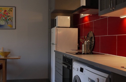 Le Pradal Apartment | Cure or Holiday with Pool