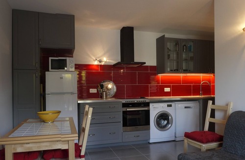 Le Pradal Apartment | Cure or Holiday with Pool