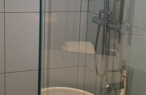 Chaudes-Aigues House | cure or vacation rental