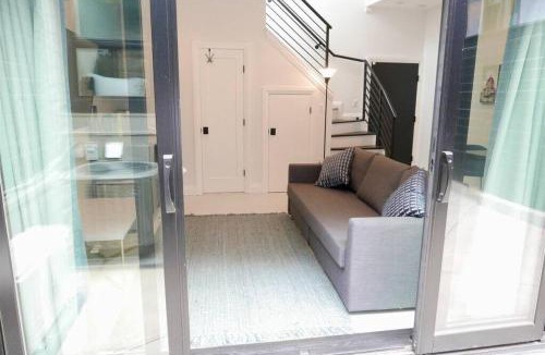 Shaw House | Curious Carriage Rooftop in Shaw