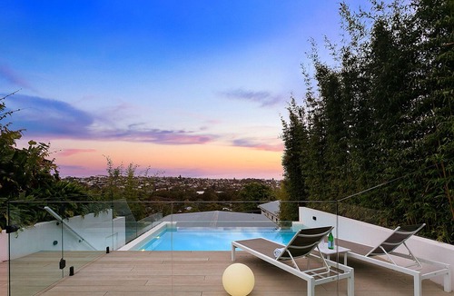 Curl Curl House | Curl Curl Beach House - 5 mins walk to beach