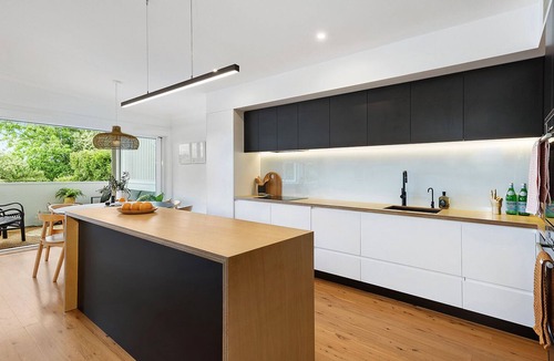 Curl Curl House | Curl Curl Beach House - 5 mins walk to beach