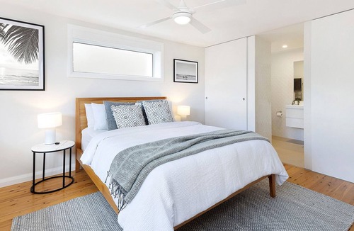 Curl Curl House | Curl Curl Beach House - 5 mins walk to beach