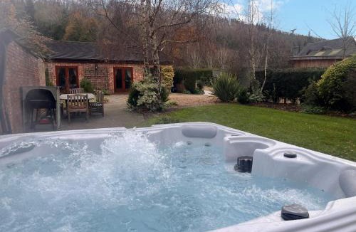 Hope Bowdler House | Curlew Cottage