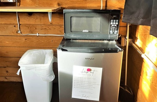 Helmsburg Cabin | "Curly" Camping Cabin #3 | Pet Friendly