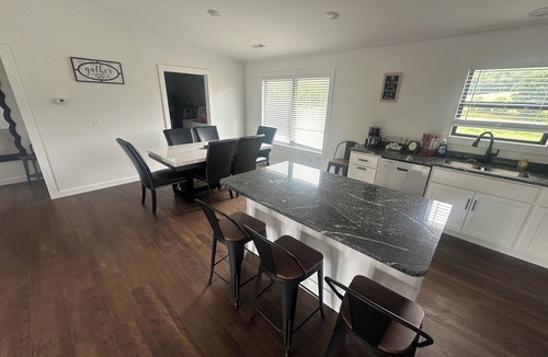Van Buren House | CURRENT RIVER CABIN 3-bedroom home in Van Buren on Current River. brand new!