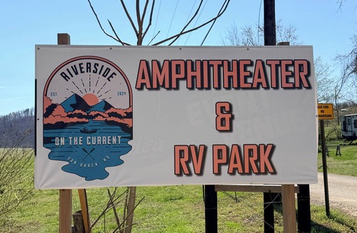 Van Buren RV Rental | Current River Luxury in a Camper