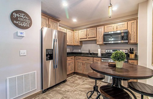 Van Buren Apartment | Current River Retreat 4- 2 Bedroom - Sleeps 6 - Cozy Apartment