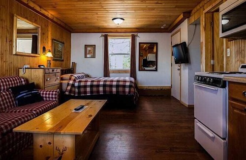 Rice Lake Cabin | Curriers Lakeview Lodge