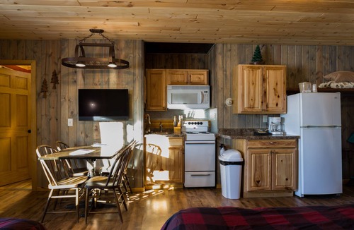 Rice Lake Cabin | Curriers Lakeview Lodge