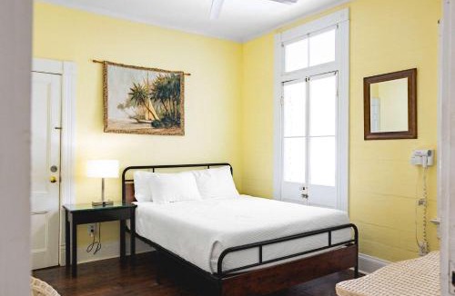 Key West Historic District Apartment | Curry House - Rooms 3 & 4